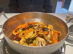 -七欣天香辣蟹火锅(闵行浦江欢乐颂店)