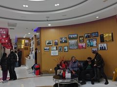 -雅悦齿科(顾村公园店)