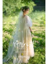 -雪中彩影婚纱摄影·微光艺术中心