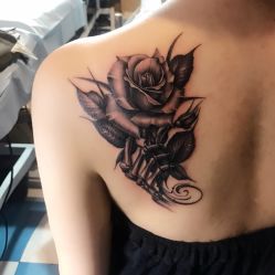 -越域刺青