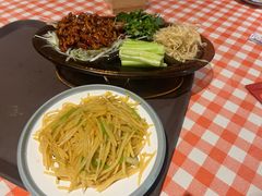 -老郑家东北春饼(龙悦居店)