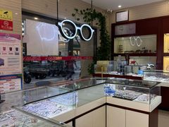 -吴良材眼镜(北中路店)