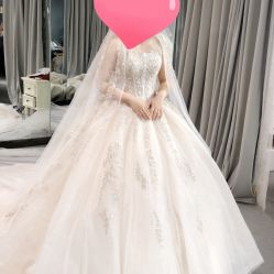 -艾米丽婚纱礼服