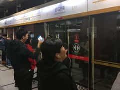 -白石桥南(地铁站)