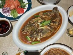 -小船渔村•大连菜•大连焖鱼(黄河路店)