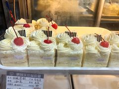 -白玉兰食品(汇联商厦店)