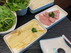 -王府井奥莱棋盘山小镇