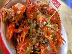 -老街烧烤大排档·地道湖北菜·龙虾馆(汉口火车站店)