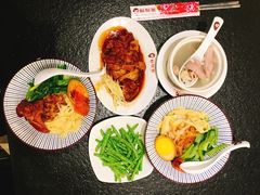 -胡须张鲁肉饭(美食文化馆店)