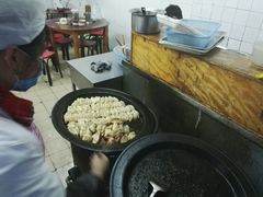 大堂-黄阿姨锅贴大王(万航渡路店)