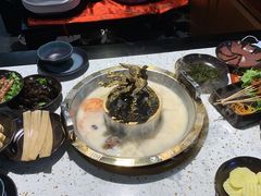 -炙爱鮮貨火锅(中东砂之船店)