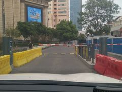 -环球港-停车场