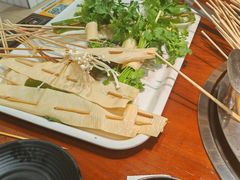 -牛小嫩串串火锅(老国贸总店)