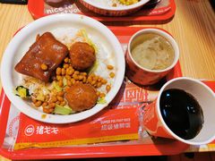 -猪戈戈超级猪脚饭(佳兆业店)