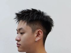 -鸿通城购物中心