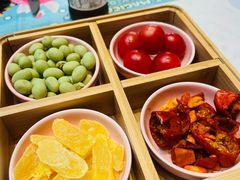 -水桶王国主题餐厅·聚会·生日派对·亲子活动·家庭套餐(亚龙湾希尔顿店)