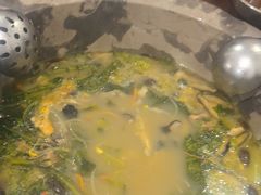 -姚记抚仙湖石锅鱼庄