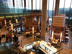 -松山湖凯悦酒店·Café自助餐厅·周末火舞秀表演