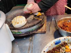 -清真马乐贝腊牛肉蛋黄菜夹馍(马蓉洒金桥店)