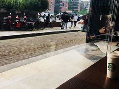 -星巴克(长沙麓南广场店)