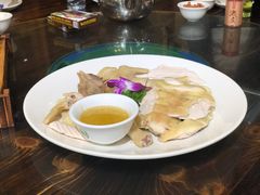 -绿雅居原生态农庄(小涌店)