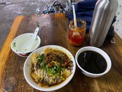-罗家杏传统特色海南粉(人民西路总店)