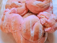 草莓面包-LELECHA乐乐茶(上海五角场万达广场店)