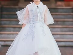 -翎秀服装模特