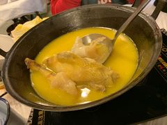 -鲜入围煮花胶鸡海鲜火锅