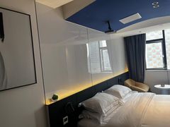 -成都ins星空塔酒店(春熙路天府广场店)