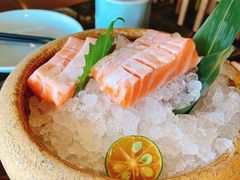 三文鱼腩刺生-炙柒Sekinana·精致料理 烧鸟·铁板烧(海上世界店)
