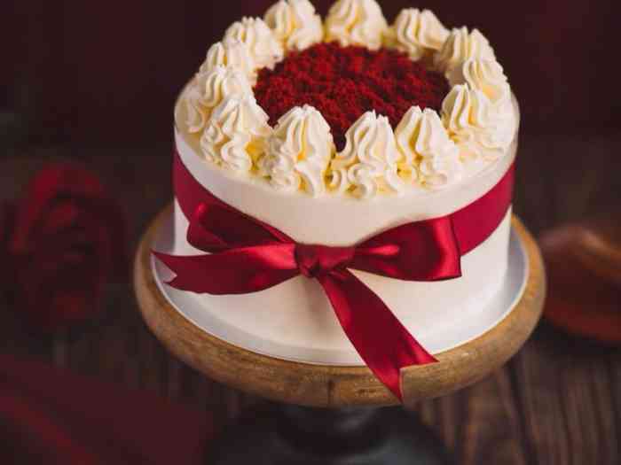 礼颂至品(方洲邻里中心店)-"前天邻居送了块蛋糕,奶油不错,不会很甜,.