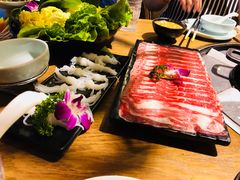 -三人行骨头王火锅(长寿店)