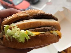 -麦当劳(展览路店)