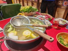 -潮汕·草根牛肉档(上海荟聚城市集市店)