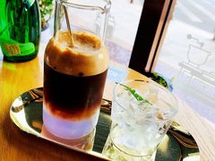 -ZING COFFEE 镜咖啡