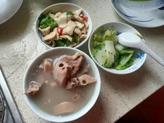 -苏州雏渐肥月嫂