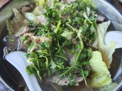 -大众跷脚牛肉馆·非遗传承单位(峨眉山店)