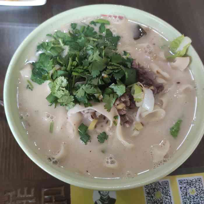 瘸子烩面-"郑州又是一家感觉很老的烩面馆,一切都好,.