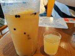 -包整·丝娃娃(一览甲秀楼风景店)