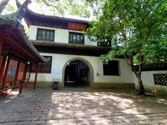 -汇龙潭