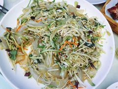 -一口猪海鲜浑锅·东北家常菜