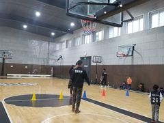 -梦想之巅·青少年篮球·羽毛球·培训中心(西站店)