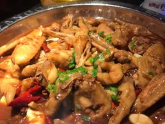鸡爪煲-胖哥俩肉蟹煲(世茂国际广场店)