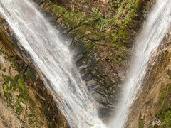 -燕子河大峡谷天坑仙境