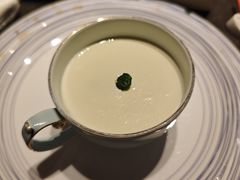 -左庭右院鲜牛肉火锅黑金店(陆家嘴中心店)