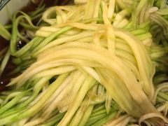 -三两春肚肺汤(崂山路店)