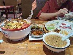 -怪噜范·老贵阳街头名小吃(鸿通城店)