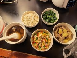 -莉泽月子中心(凯旋江景店)