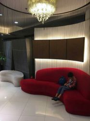 点击看大图 -八佰伴8008星级形象店